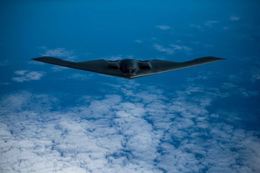 خلبانان بمب‌افکن‌های B-2 Spirit در پروازهای طولانی‌‎مدت چطور می‌خوابند؟