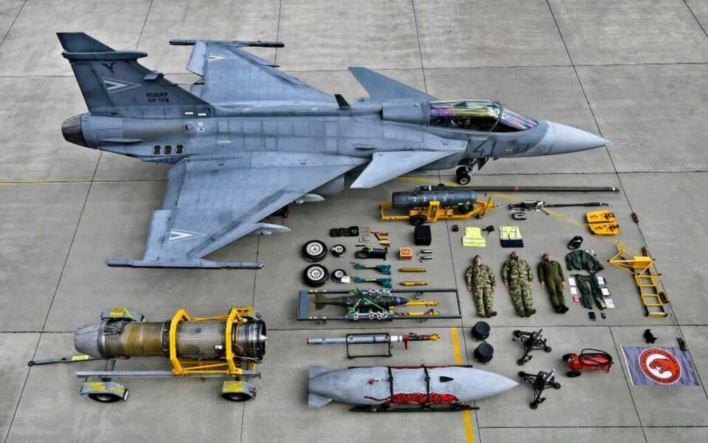 Gripen؛ قابلیت های جذاب جنگنده سوئدی که اوکراین در انتظار تحویل گرفتن آن هاست